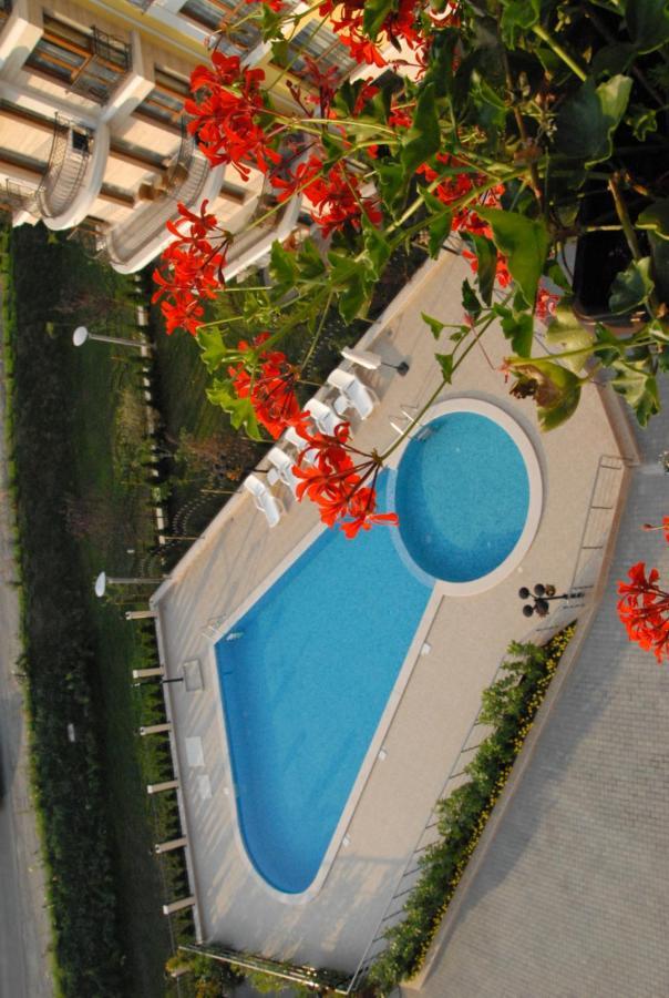 Hotel Seasons 3 Sunny Beach Exterior photo