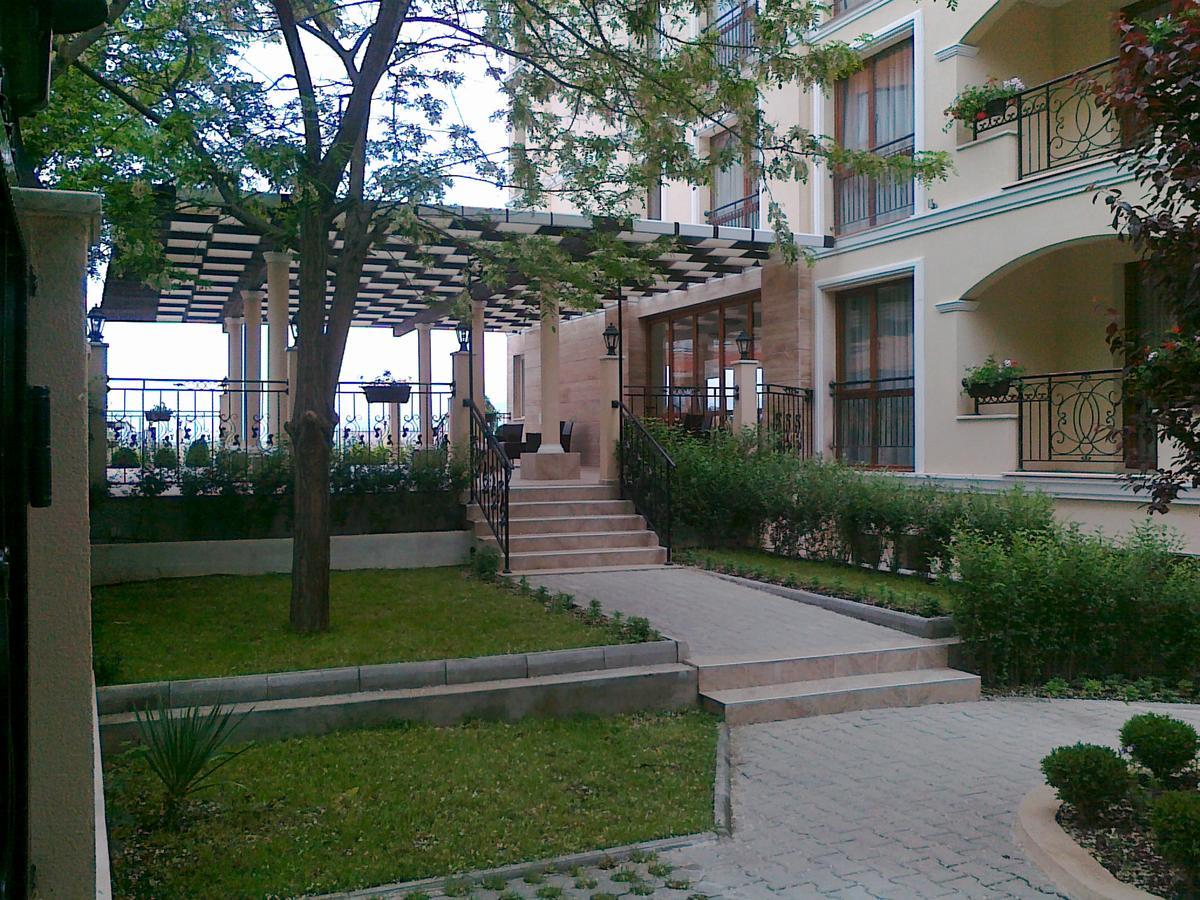 Hotel Seasons 3 Sunny Beach Exterior photo