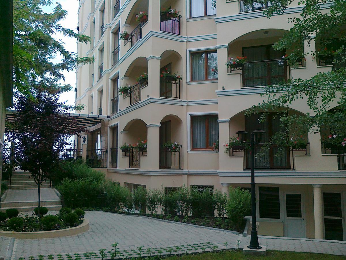 Hotel Seasons 3 Sunny Beach Exterior photo